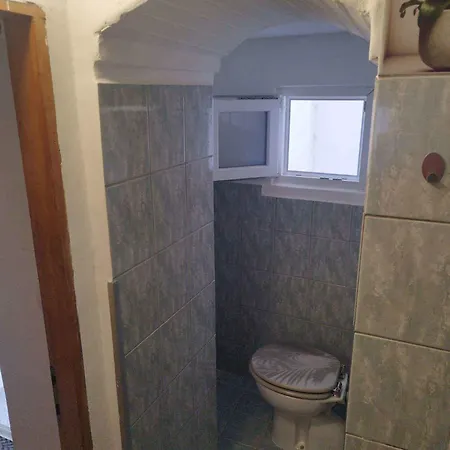 Apartment In 50835